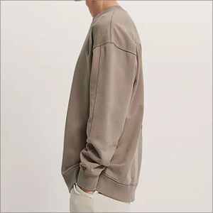 Sweat-shirt à col rond en coton biologique personnalisé pour hommes, motif solide avec impression de décharge, technique de lavage du logo avant - Product Image 4