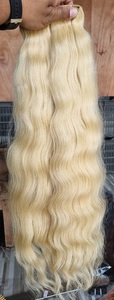 Extensiones de cabello crudo de templo indio del Sur Rubio de alta calidad, cabello Virgen sin procesar con estilo de onda profunda, cabello Remy de herencia suave - Product Image 5