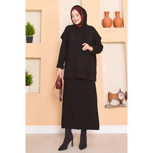 Conjunto de Dos Piezas con Detalle de Sudadera con Capucha, Hijab Negro Transpirable - Product Image 5