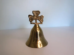 Fabricant de confiance Cloche à main traditionnelle en laiton poli pour les moines enseignants et les guérisseurs fournissant un son clair pendant les sessions - Product Image 6