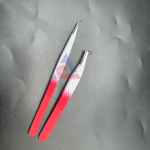 Pince à épiler de haute qualité pour cils rouge avec poignée de confort enduite de poudre blanche Pince à épiler à 90 degrés en acier durable - Product Image 2