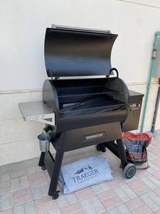 Parrilla Ahumadora de Pellets Ironwood 885 Resistente, Negra, para Exteriores, con Encendido Electrónico por Pulsador - Product Image 1