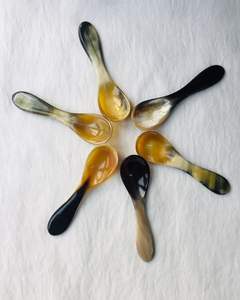 Véritable cuillère en corne de buffle Couverts au design traditionnel pour restaurant Couverts en corne naturelle de table Ustensile de service - Product Image 2