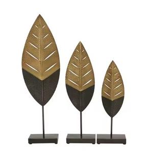 Ensemble de sculpture en métal massif fait à la main renne moderne pour la décoration intérieure pour le salon dessus de table intérieur pièce maîtresse élégante pour la maison - Product Image 2