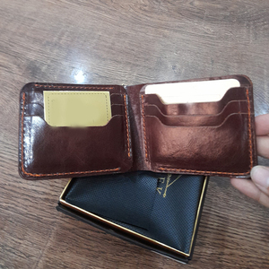 Portefeuille bifold en cuir véritable pour homme fait à la main, marron, design vintage fin, avec plusieurs emplacements pour cartes et fabrication fine, durabilité - Product Image 2