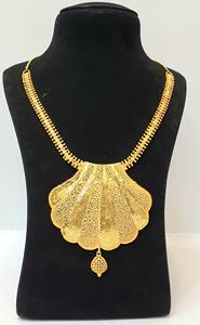 Conjunto de Gargantilla Grande de Circonita y Cobre Chapado en Oro de 24K, Joyería de Moda Elegante y Lujosa para Bodas, Fiestas y Compromisos - Product Image 2