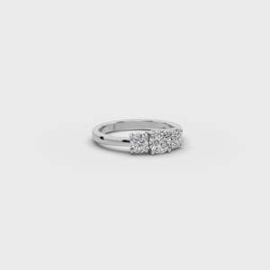 Bague de fiançailles en diamant de laboratoire 3 pierres de 1,00 ct, taille ovale, bijoux fins, certificat IGI, incrustation en platine, or jaune 10 carats, perle - Product Image 3