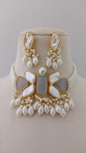 Ensemble de collier de royauté de perles de minuit Design unique Produit en vrac de perles lumineuses Design personnalisé pour les femmes - Product Image 5