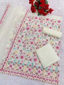 Lanzamiento de un nuevo vestido festivo con dupatta y pantalón de tela de georgette sintética reversible y cómodo. - Product Image 4