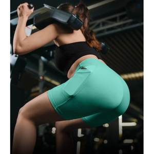 Bermudas de motorista para mujer con bolsillos-Pantalones cortos de yoga transpirables para gimnasio y yoga de ajuste regular - Product Image 4