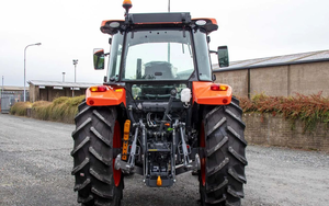 Tracteur agricole Kubota M5112 neuf, machine agricole compacte, haute performance, équipement agricole diesel, prix avantageux - Product Image 3