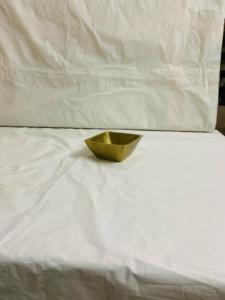 Mini bol décoratif en aluminium pour la maison et les hôtels Bol de table pour le service de la datte et des bonbons pour la soupe en vente - Product Image 3