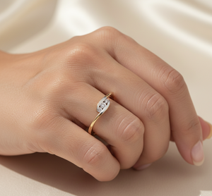 Anillo de Onda Bicolor con Triple Diamante - Elegante Joyería de Plata 925 para Boda y Compromiso - Product Image 2