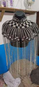 เสื้อคลุมเบอร์เลสก์งานเทศกาลสวยงาม ปักลายมุก ประดับเลื่อม ลูกปัด ทรงตรง คอวี ยาวกรอมพื้น ทรงธรรมชาติ - Product Image 5