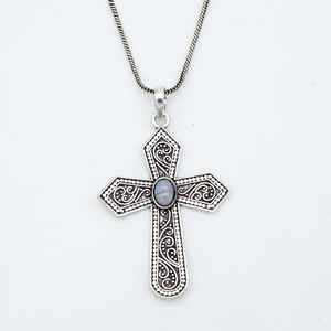 Venta al por mayor 925 plata esterlina piedra lunar Cruz colgante hecho a mano joyería religiosa Boho piedra preciosa collar accesorios hombres mujeres - Product Image 1