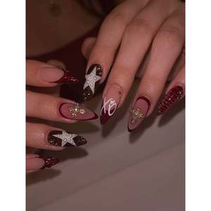 Uñas Postizas Color Borgoña con Diseño Cruzado - Product Image 1