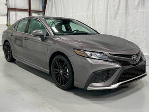 ข้อเสนอที่ดีที่สุดปี 2023 รถยนต์มือสอง Camry X-SE 4 ประตู ซีดาน เจ้าของเดียว วิทยุบลูทูธ เบาะหนัง จอสัมผัส - Product Image 6