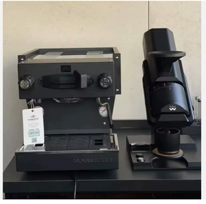 NUEVO ORIGINAL EN OFERTA, PÍDELO AHORA, NUEVO La Marzocco Linea Mini R - Negro con Accesorios - Product Image 1