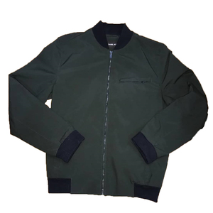 เสื้อแจ็คเก็ตบอมเบอร์วินเทจแบบสั่งทำสำหรับผู้ชาย สีขาว ผ้าโพลีเอสเตอร์/คอตตอน แจ็คเก็ตวาร์ซิตี้สำหรับฤดูหนาว คอตั้ง ปักลายเชนิลล์เรียบง่าย สำหรับโอกาสที่เป็นทางการ - Product Image 2