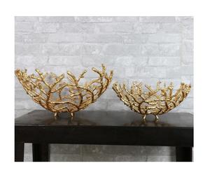 Bol de service contemporain en fonte d'aluminium avec bord épais et attrait de designer idéal pour les tables organisées ou les repas haut de gamme - Product Image 1