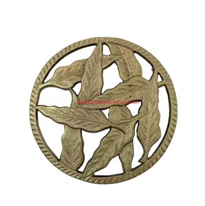 Salvamanteles metálico de aluminio de estilo moderno al por mayor salvamanteles de metal de la mejor calidad para cocina mesa de comedor placa caliente plateada decorativa - Product Image 5