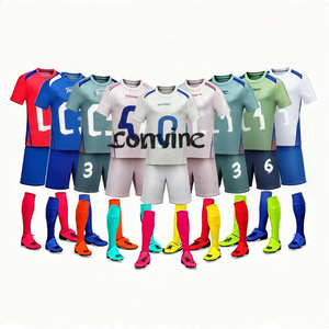 Uniformes de equipo de fútbol transpirables personalizados recién llegados hechos en fábrica conjunto de diseño OEM estilos fútbol gradiente Color conjuntos de ropa de fútbol - Product Image 2