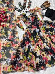 Matériel d'organza Anarkali Tabhi de concepteur de couleur noire fantaisie avec impression numérique femmes indiennes Pishwas avec Dupatta - Product Image 3