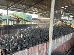 Bolsa de 10 kg de carbón vegetal natural para barbacoa - Product Image 5