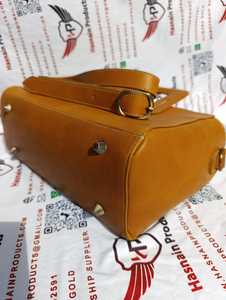 Sac en cuir pour femmes avec design personnalisé Sacs à main de luxe pour femmes de différentes couleurs Sacs à main de créateur de marques célèbres - Product Image 2