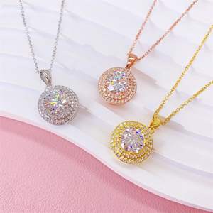 Pendentif et boucles d'oreilles double halo en diamant coupe ronde pour femme - Product Image 3