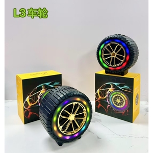 Altavoz portátil con luces LED RGB, salida de 8W, batería de 800mAh para uso en fiestas al aire libre - Product Image 4