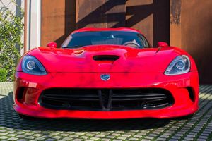 Dodge SRT Viper GTS 2013 ~26,500 Millas, Transmisión Manual de 6 Velocidades, Paquete Interior GTS Laguna - Product Image 2