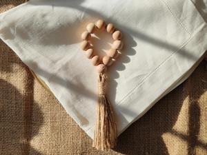 Porta Servilletas de Yute con Cuentas de Diseño, Estilo Encantador para Decoración de Mesa Elegante, Hogar, Comedor, Cocina y Recepción de Invitados, de la India - Product Image 6