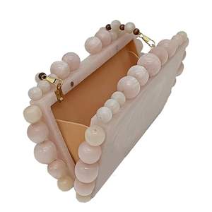 Pochette en résine transparente faite à la main avec motif floral ange et amour pour femme, sac de mariage à prix abordable - Product Image 6