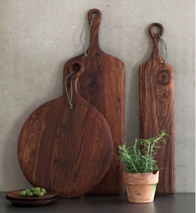 Tabla de cortar de madera estándar duradera hecha de madera natural para ofrecer funcionalidad y estilo duraderos - Product Image 6