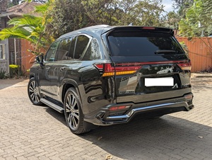 รถมือสอง LEXUS LX600 ปี 2023 พวงมาลัยซ้าย/ขวา - Product Image 2