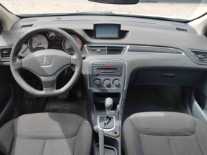 Auto Usata Dongfeng <span class=keywords><strong>Peugeot</strong></span> 2008 <span class=keywords><strong>Berlina</strong></span> 5 Posti con Cambio Automatico, Motore a Benzina, Tetto Panoramico e Sedili in Tessuto, Prodotta in Cina - Product Image 2