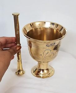 Mortero y Maja de Latón Hechos a Mano, Juego de Okhli Musal, Hecho a Mano para Azafrán y Especias, Uso en la Cocina del Hogar, Mejor Calidad - Product Image 1