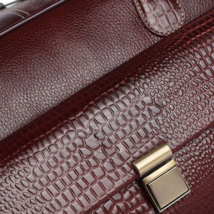 Sac de tourisme vintage en cuir avec logo personnalisé OEM ODM disponible Sac de tourisme de voyage en cuir étanche - Product Image 6