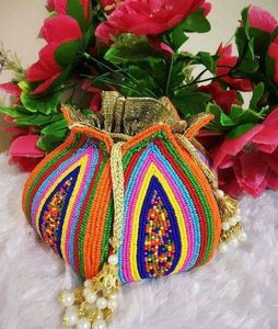 Bolsos Únicos con Bordado BOOST, Bolsos de Mano con Bordado Estilo Bohemio, Diseño Elegante con Perlas para Eventos Nocturnos y Bodas - Product Image 2