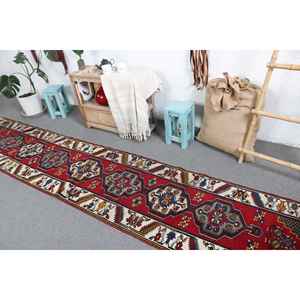 Alfombra Vintage de 2.4x12.5 pies, Alfombra Turca, Alfombra de Lana Roja y Azul Estilo Suroeste - Product Image 4