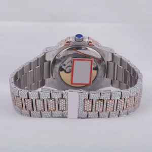 Reloj Clásico con Diamantes de Moissanita con Piedras Brillantes de Lujo y Artesanía Exquisita para Uso Diario de la India - Product Image 3