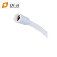 Tuyau de douche flexible en acier inoxydable DFK au design moderne, PVC 500, installation facile, utilisation pour la plomberie de salle de bain