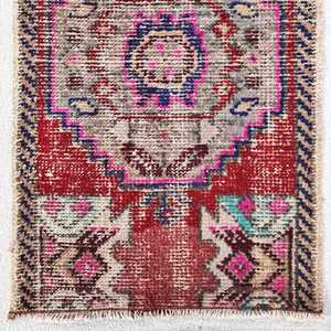 Tapis turc 1,6x2,8 pieds, tapis persan rouge en laine - Product Image 4