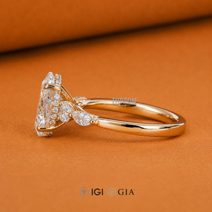 Bague de fiançailles en diamant de laboratoire ovale certifié IGI 2,00 carats, diamants ronds et marquise sur les côtés, bague de mariage pour femme, anniversaire - Product Image 3