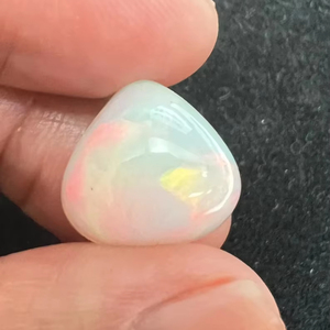 Cabujón de ópalo etíope de calidad AAA, forma de pera de 7,39 quilates, piedras preciosas blancas naturales, cabujones de ópalo etíope - Product Image 1