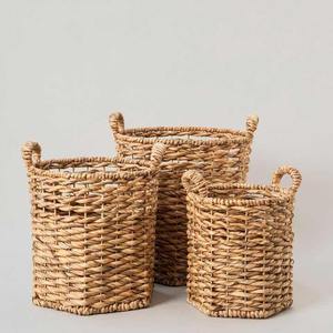 ตะกร้าผักตบชวาสานมือพร้อมที่จับผู้ผลิตจากเวียดนาม - Product Image 1