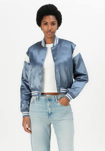 Chaqueta Universitaria Corta de Satén de Alta Calidad Personalizada para Mujer, Chaqueta Bomber, Chaqueta Universitaria con Letras - Product Image 6