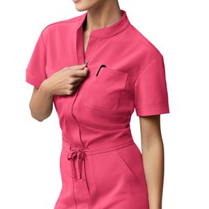ชุดทางการแพทย์สำหรับผู้หญิงชุดเสื้อแขนสั้นคอวีและกางเกงจ็อกเกอร์มีกระเป๋าหรือพยาบาล & เจ้าหน้าที่ดูแลสุขภาพ - Product Image 3