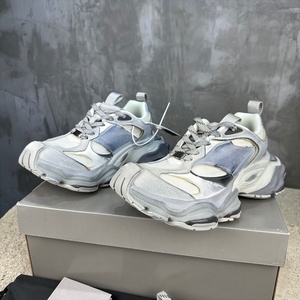 Zapatillas Deportivas de Diseño de Alta Calidad para Hombre y Mujer, Estilo Retro, Casuales y Versátiles - Product Image 1